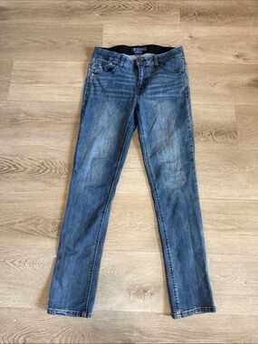 Democracy Skinny Jeans in Medium Blue Wash Very Stretchy